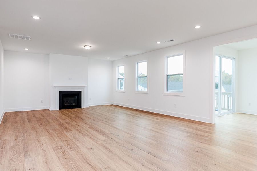 Spacious, unfurnished interior of a new home in High Grove Oaks, Fuquay Varina (Image 13).