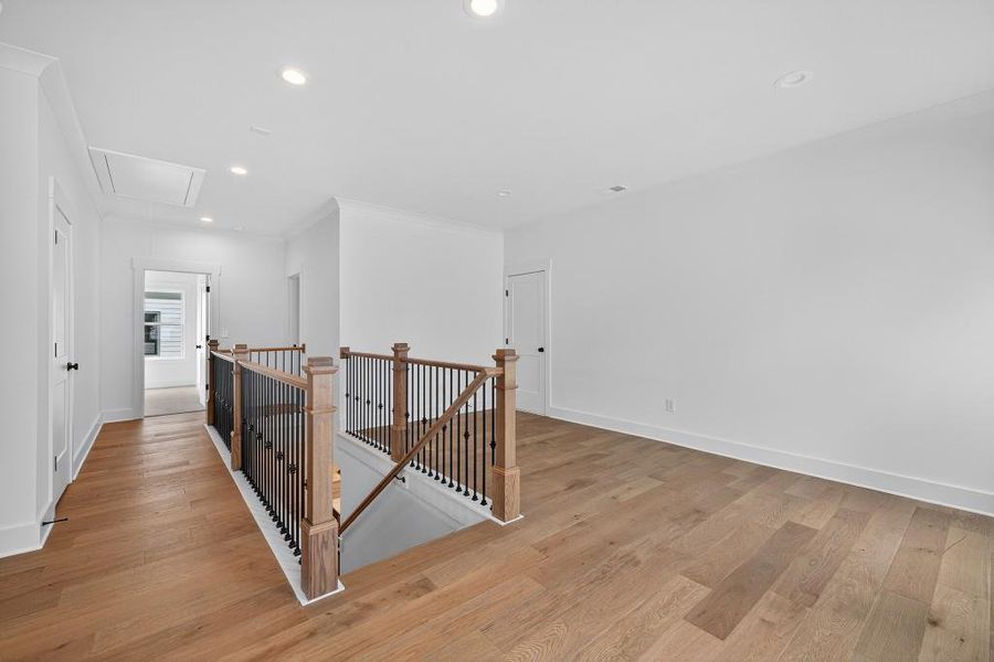 Spacious, unfurnished interior of a new home in Livingstone Park, Kennesaw (Image 50).