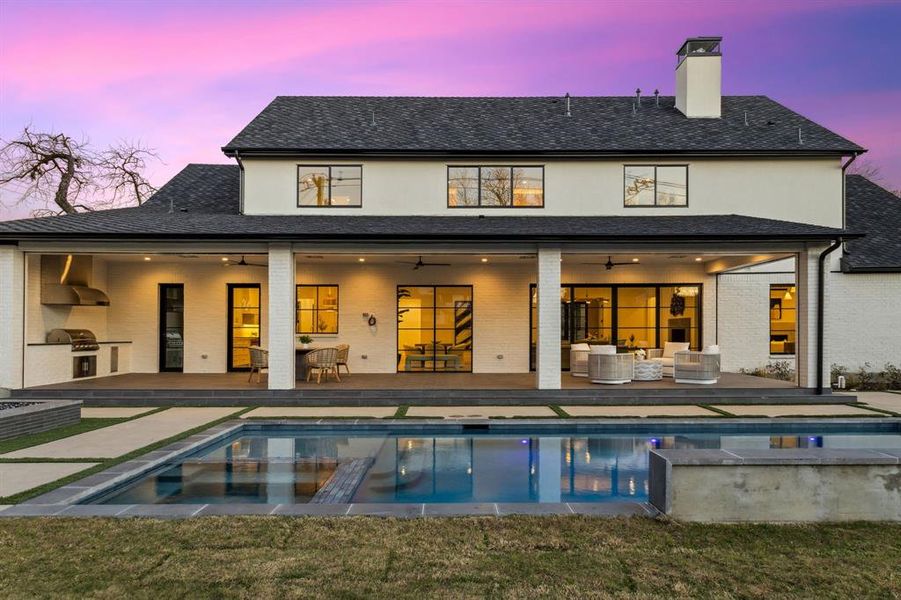 Exterior details and patio area of a home in , Dallas (Image 3).