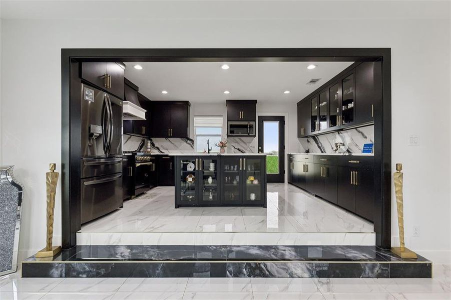 Furnished interior view inside a new home in , Van Alstyne (Image 17).