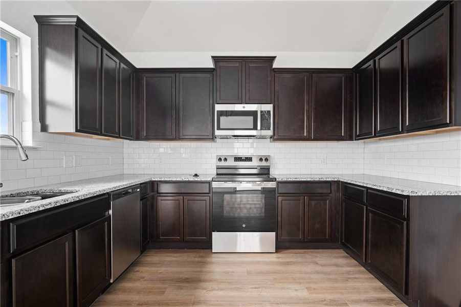 Furnished interior view inside a new home in , Temple (Image 6).