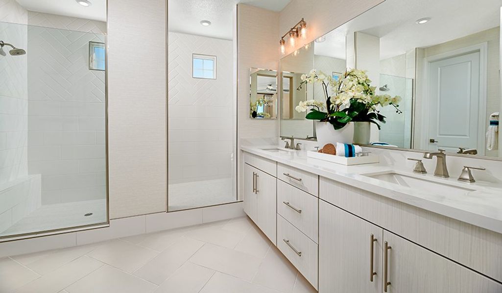 DillonII-N399-SuttonAtParklane Owner's Bathroom