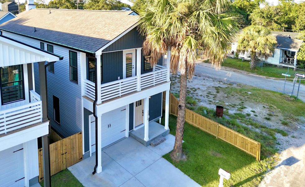 Image 38 of a home in .