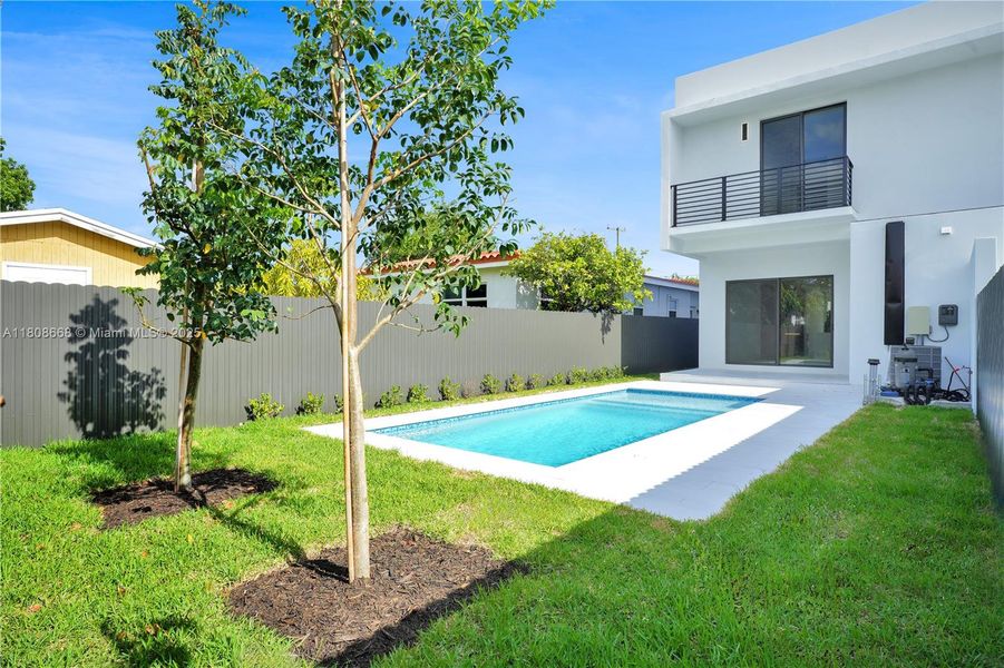Front exterior of a new home in , Miami, FL, highlighting curb appeal (Image 21).