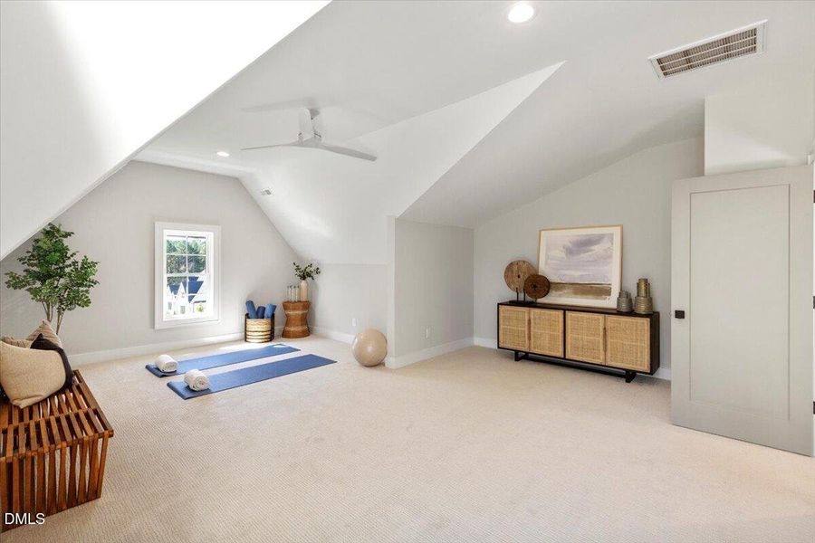 065-7824 Ailesbury Rd 065-7824 Ailesbury Rd