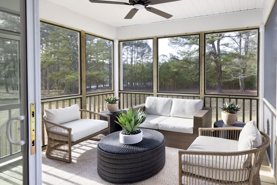 Clearwater Model Home - Back Patio