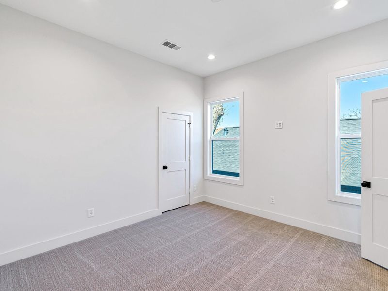 Spacious, unfurnished interior of a new home in , Houston (Image 25). Spacious, unfurnished interior of a new home in , Houston (Image 25).