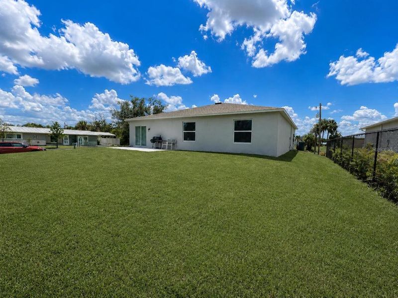 Exterior details and patio area of a home in , Punta Gorda (Image 3).