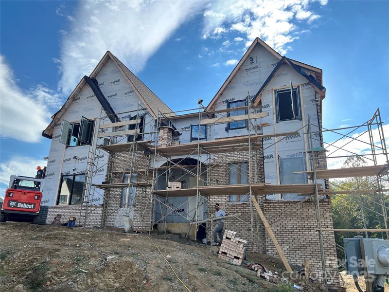 Image 12 of a home in .