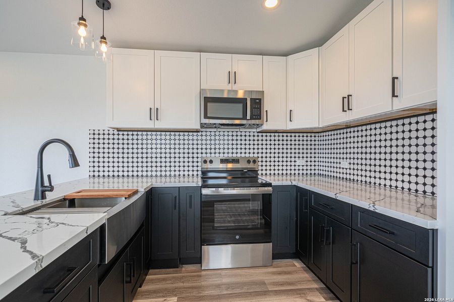 Furnished interior view inside a new home in , New Braunfels (Image 7).