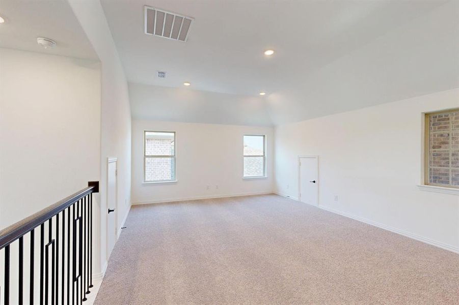 Spacious, unfurnished interior of a new home in Lilybrooke at Legacy Hills, Celina (Image 22). Spacious, unfurnished interior of a new home in Lilybrooke at Legacy Hills, Celina (Image 22).