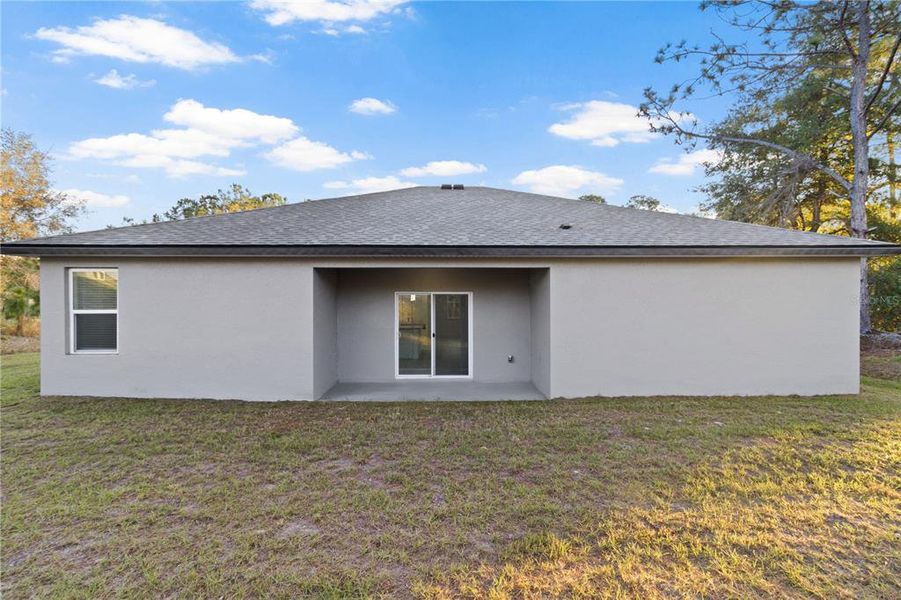 Exterior details and patio area of a home in , Citrus Springs (Image 23).