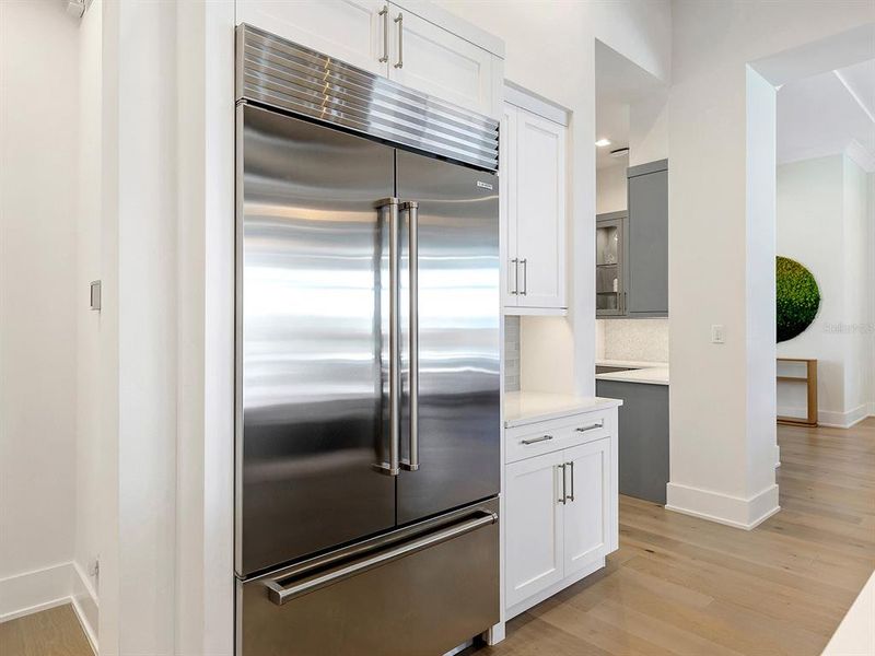 Furnished interior view inside a new home in , Lakewood Ranch (Image 7).