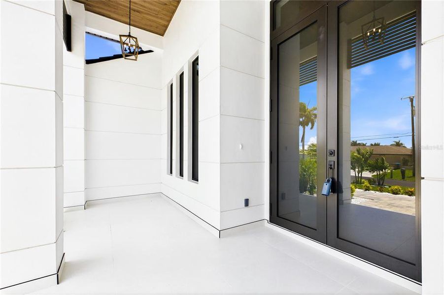 Exterior details and patio area of a home in , Cape Coral (Image 23).