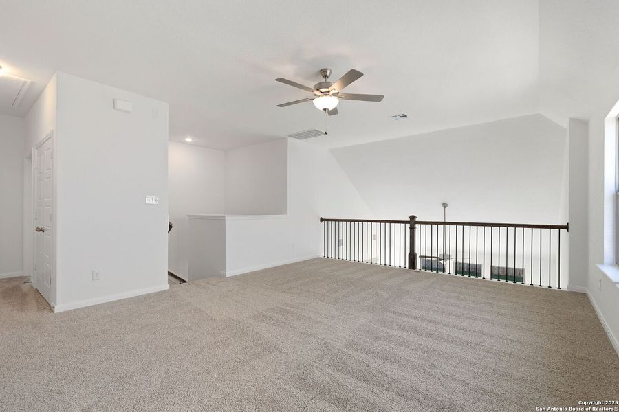 Spacious, unfurnished interior of a new home in Mayfair, New Braunfels (Image 18).