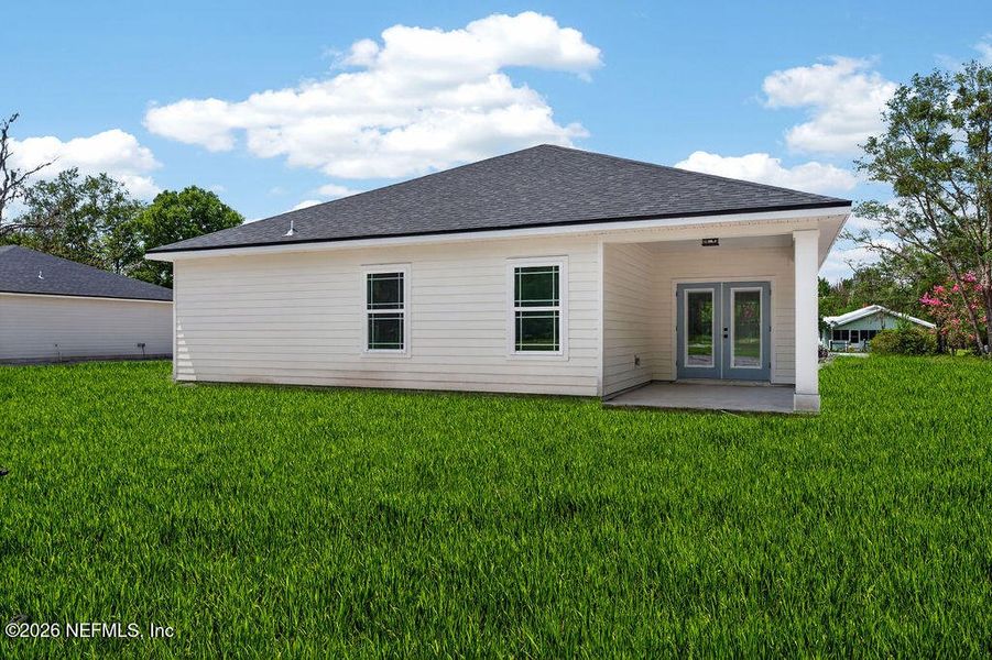 Exterior details and patio area of a home in , Starke (Image 18).
