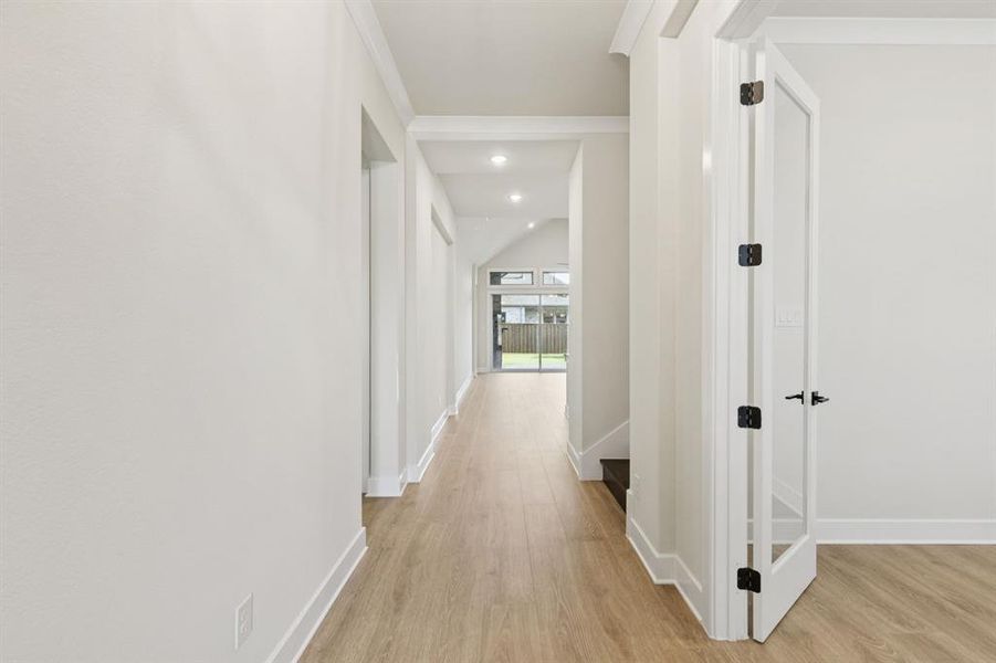 224 Bee Balm - Foyer 224 Bee Balm - Foyer