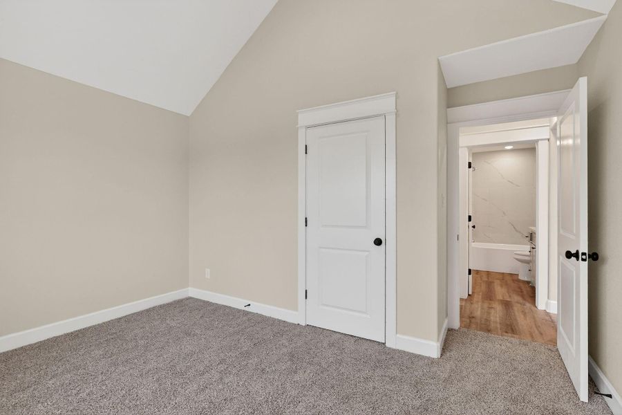 Spacious, unfurnished interior of a new home in , Snook (Image 20).