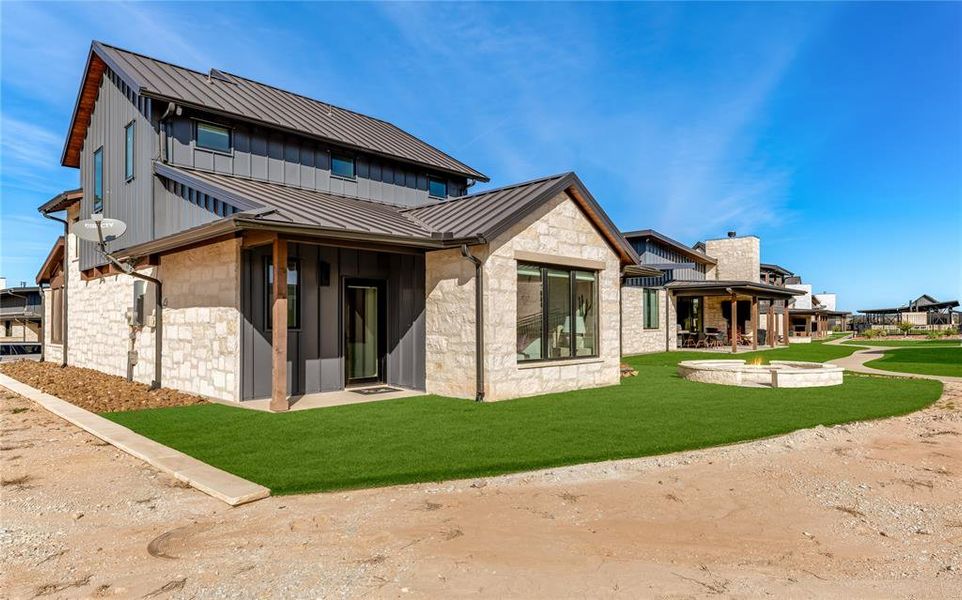 Exterior details and patio area of a home in , Iredell (Image 3).