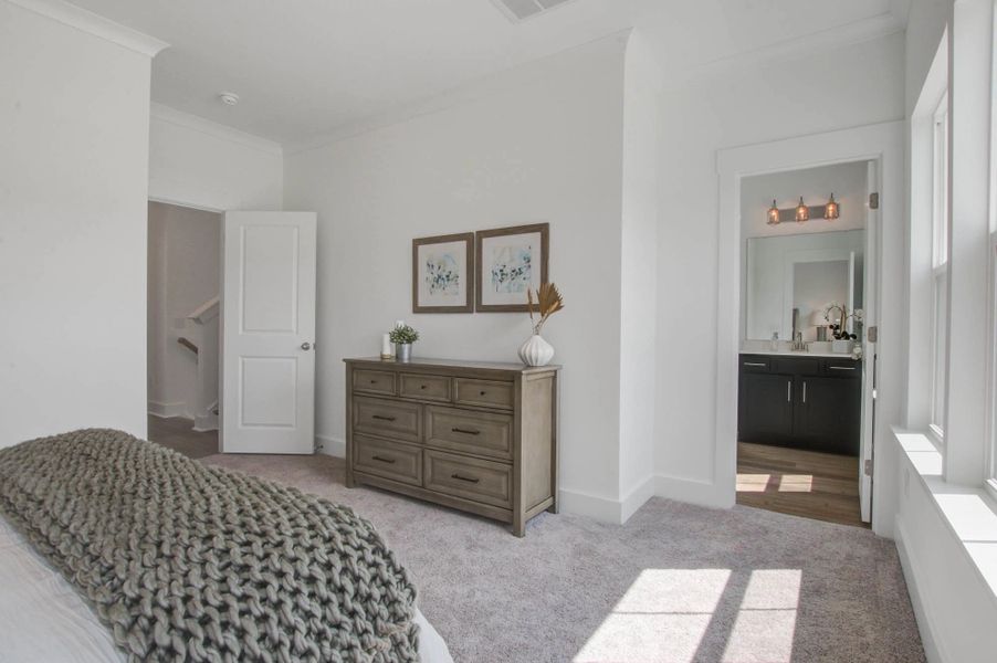 Representative furnished interior of a home built from the Givhans by Ashton Woods in Midtown at Nexton, Summerville (Image 17).