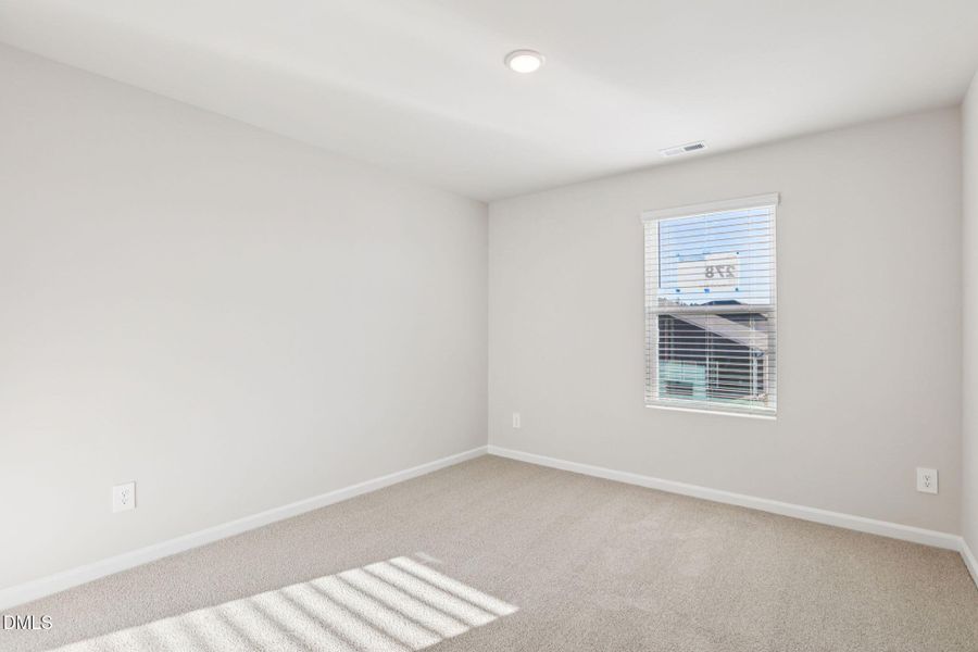 31-web-or-mls-Raleigh - Oak Manor - 145