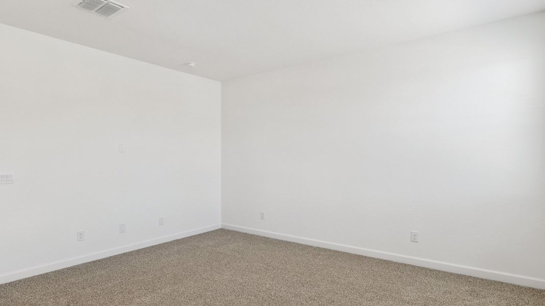 Representative unfurnished interior of a home built from the Crow by D.R. Horton in Zanjero Pass, Glendale (Image 40).