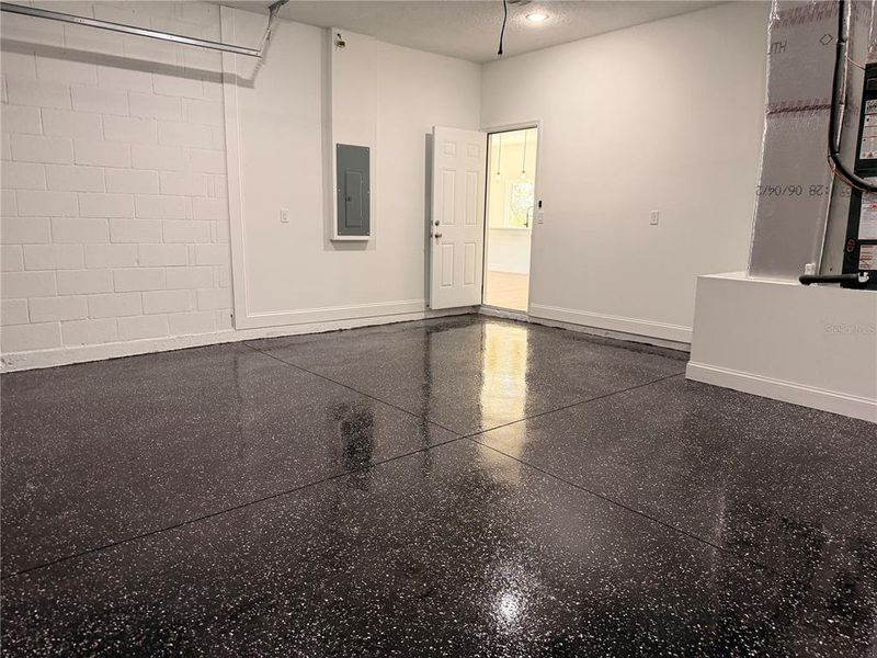 Spacious, unfurnished interior of a new home in , Dunnellon (Image 17). Spacious, unfurnished interior of a new home in , Dunnellon (Image 17).