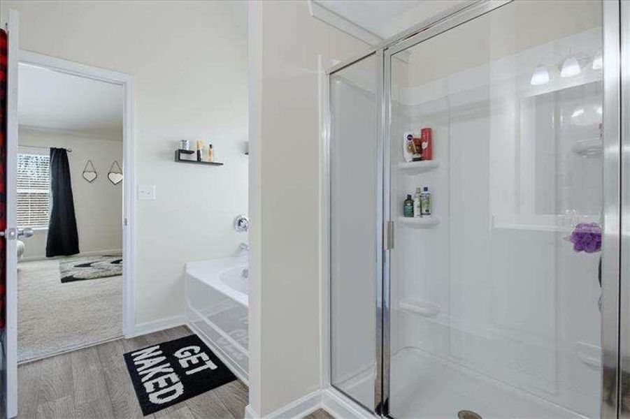 Furnished interior view inside a new home in Tell River, Atlanta (Image 37). Furnished interior view inside a new home in Tell River, Atlanta (Image 37).