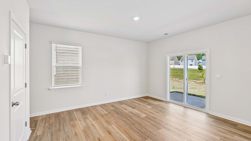 Spacious, unfurnished interior of a new home in The Hamptons at Hickory, Hickory (Image 17).