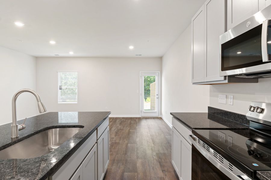 3br New Home in Palmetto, GA.  - Slide 6