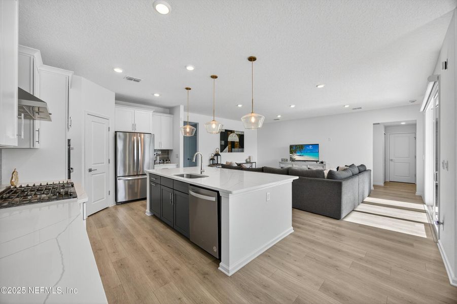 Furnished interior view inside a new home in , Middleburg (Image 13).