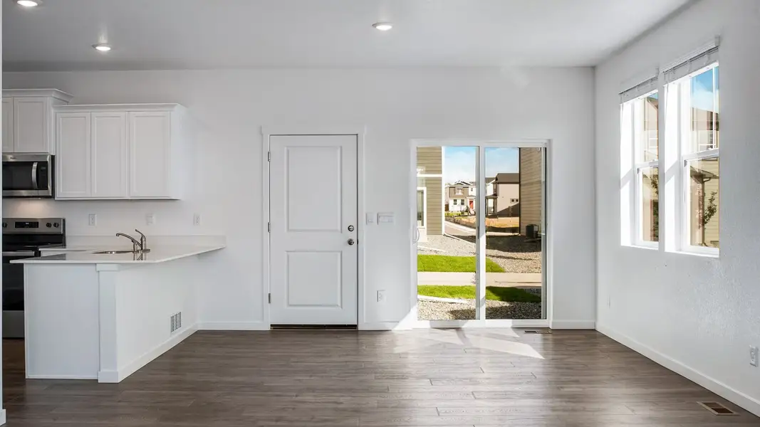 Image 19 of a home in Sky Ranch.