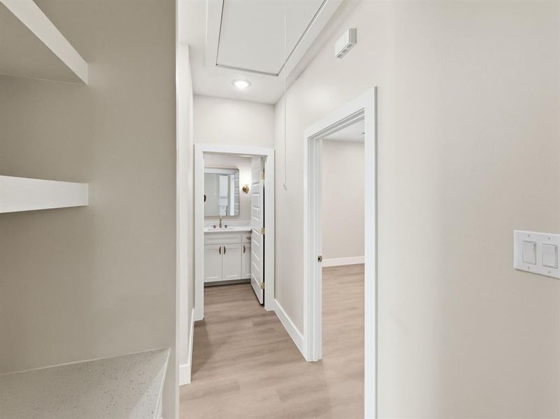 Spacious, unfurnished interior of a new home in , Granbury (Image 13).