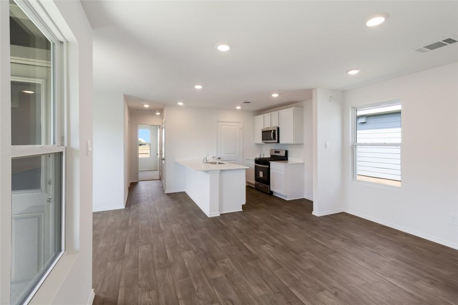 Image 21 of a home in Marigold. Image 21 of a home in Marigold.