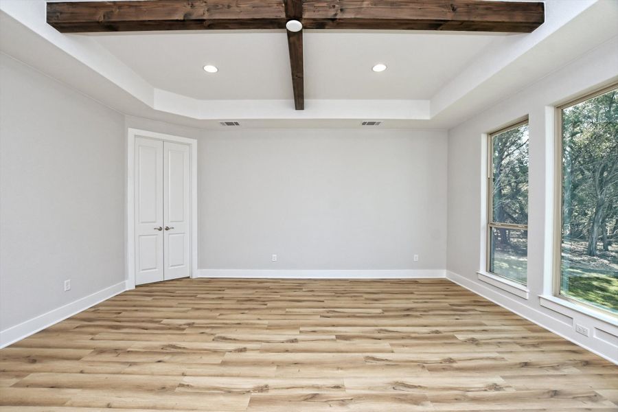 Representative unfurnished interior of a home built from the Vanderpool II by Giddens Homes in Whispering Wind, Bertram (Image 63).