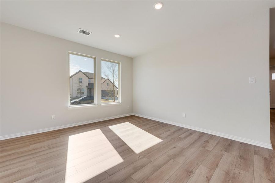 Spacious, unfurnished interior of a new home in Walden Pond, Forney (Image 18). Spacious, unfurnished interior of a new home in Walden Pond, Forney (Image 18).