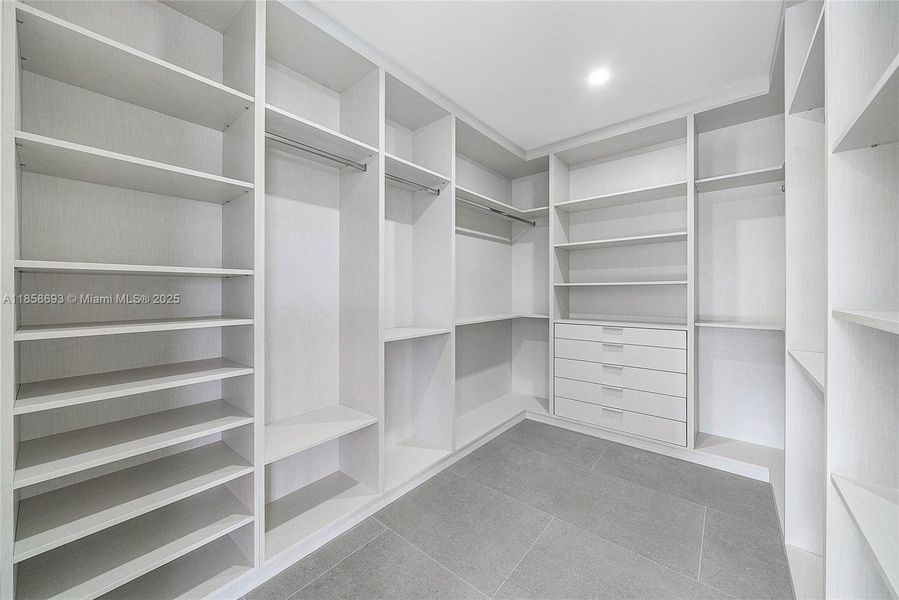 Spacious, unfurnished interior of a new home in , Pompano Beach (Image 50). Spacious, unfurnished interior of a new home in , Pompano Beach (Image 50).