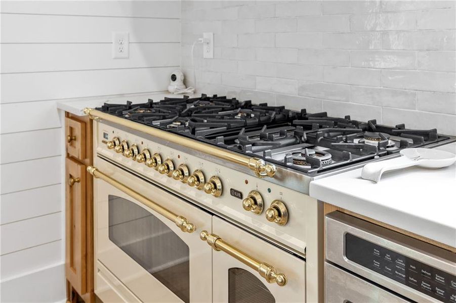 Image 60 of a home in .