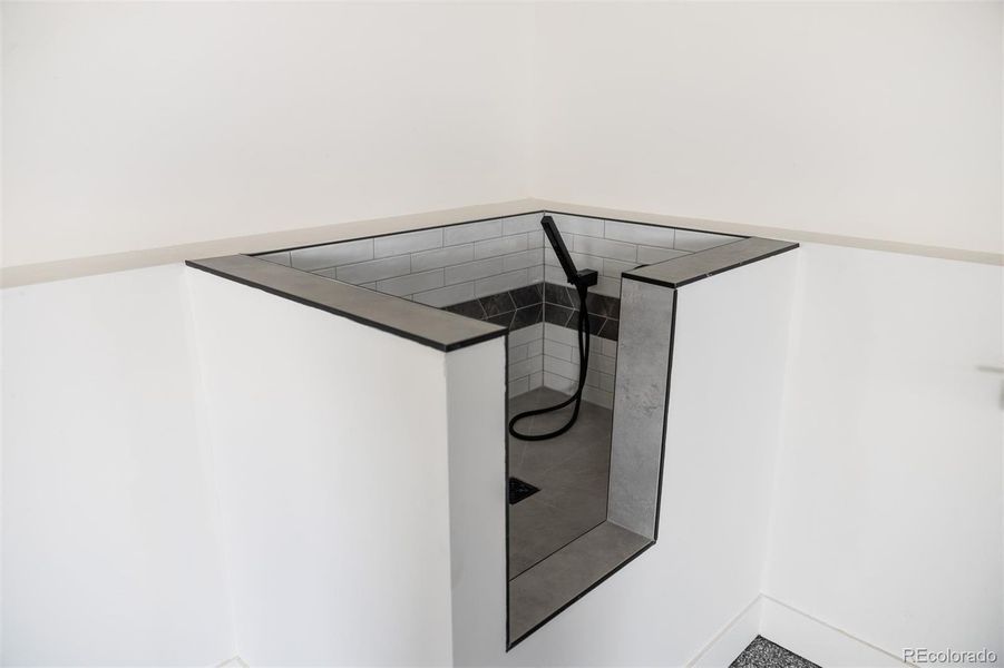 Image 46 of a home in .