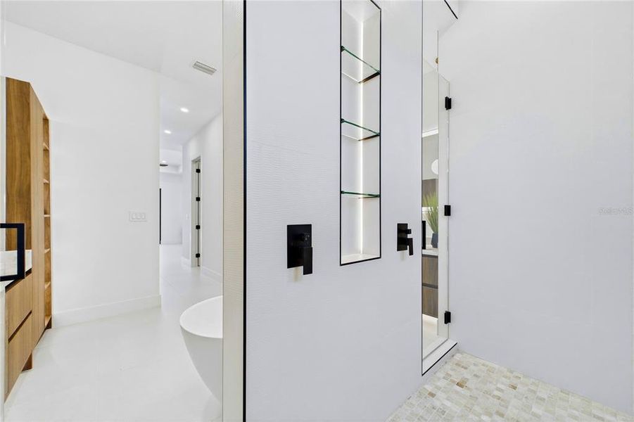 Furnished interior view inside a new home in , Cape Coral (Image 5).