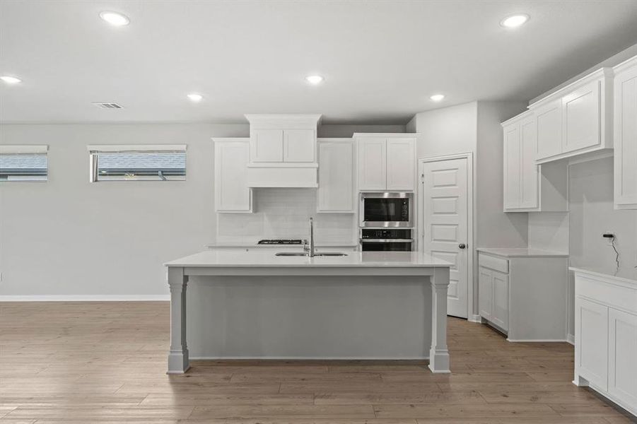 10-web-or-mls-1423-foxglove-pk 10-web-or-mls-1423-foxglove-pk