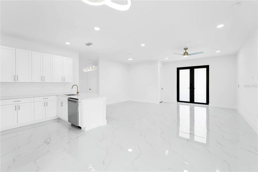Spacious, unfurnished interior of a new home in , Port Charlotte (Image 16).