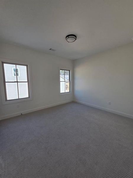 Spacious, unfurnished interior of a new home in , Waleska (Image 16).