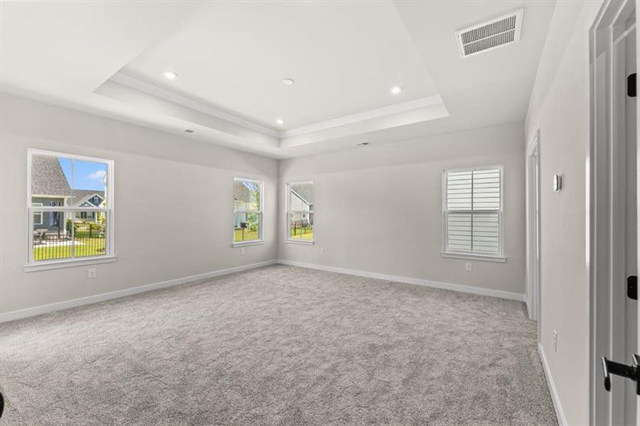 Spacious, unfurnished interior of a new home in Indigo Bay, Myrtle Beach (Image 14).