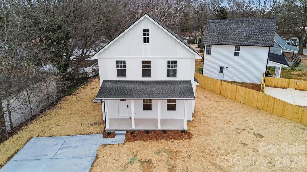Exterior details and patio area of a home in , Gastonia (Image 3).