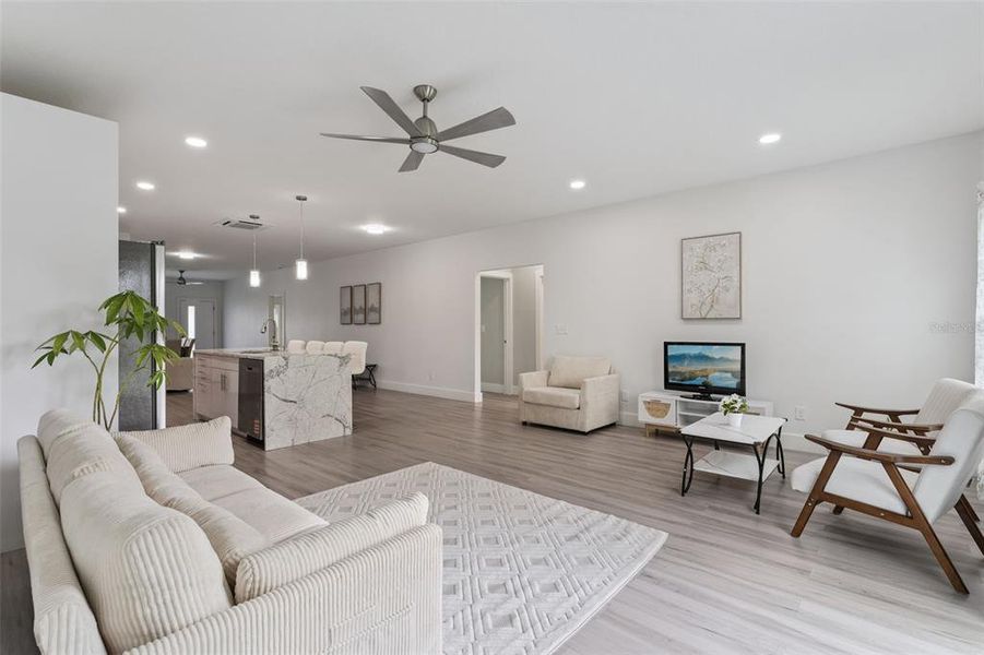 Furnished interior view inside a new home in , Orlando (Image 18).