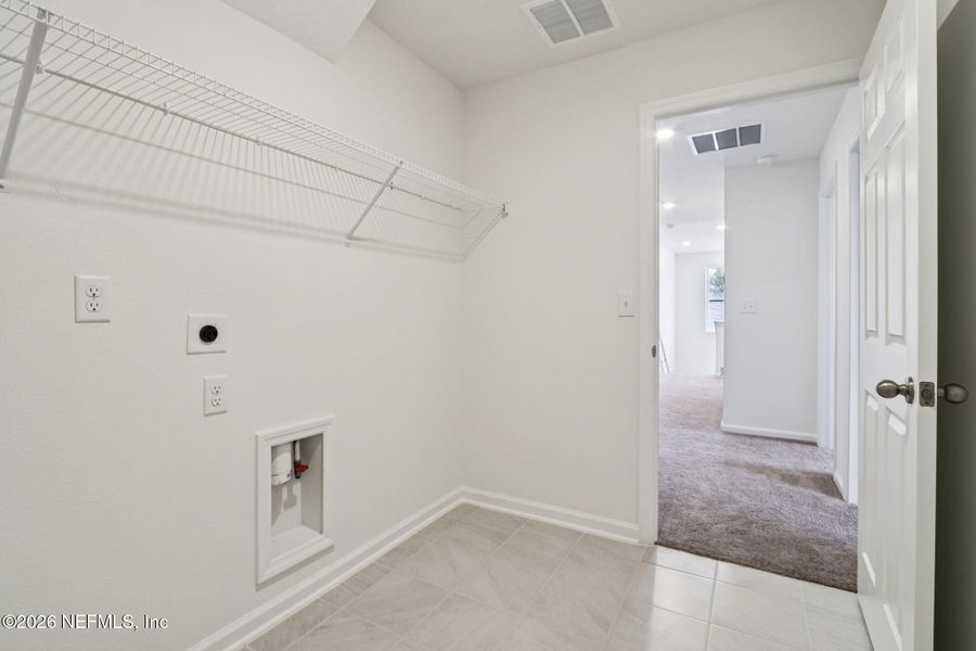 Spacious, unfurnished interior of a new home in Copper Ridge, Jacksonville (Image 21).