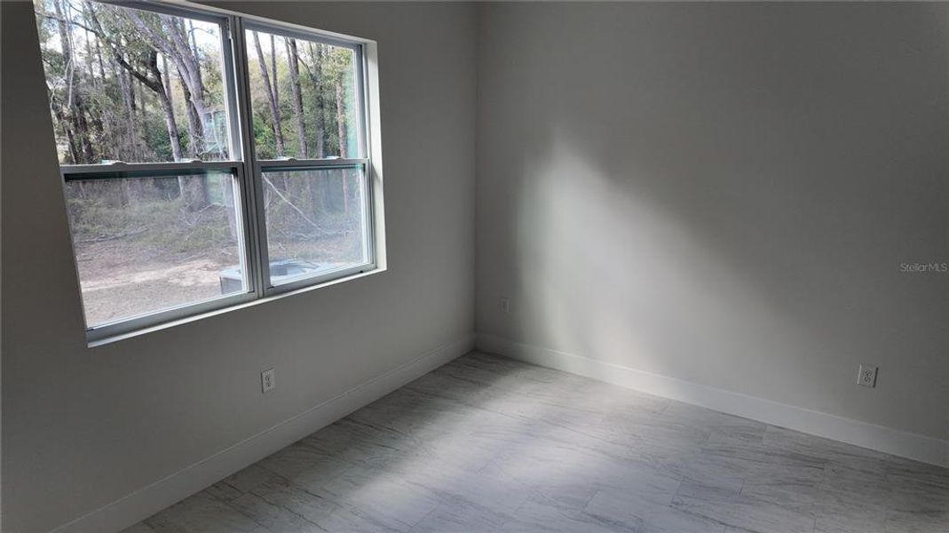 Spacious, unfurnished interior of a new home in , Dunnellon (Image 19).