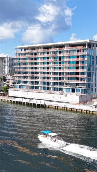 Condo located in Pompano Beach, FL showcasing its design and architecture (Image 35).
