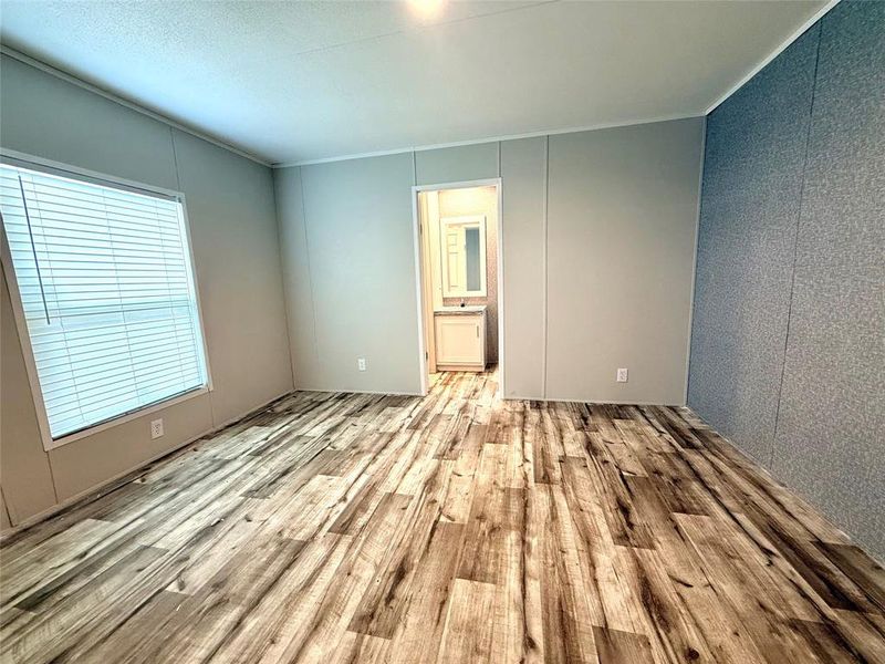 Spacious, unfurnished interior of a new home in , Wills Point (Image 6).